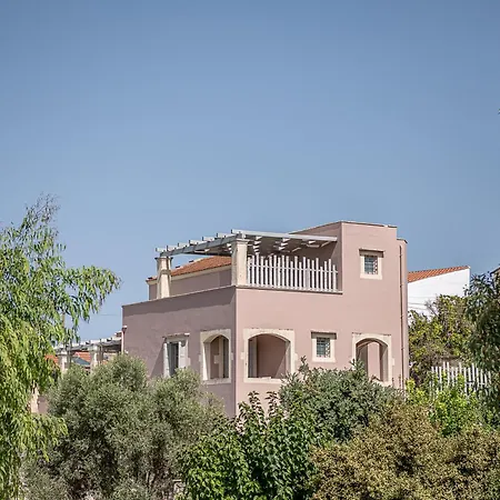 Rouga Villa *